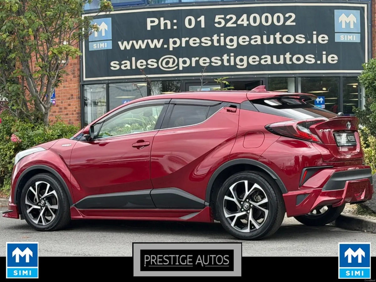 Toyota C-HR 1.8 PETROL-HYBRID FULL TRD-KIT *CAR ID - Image 6
