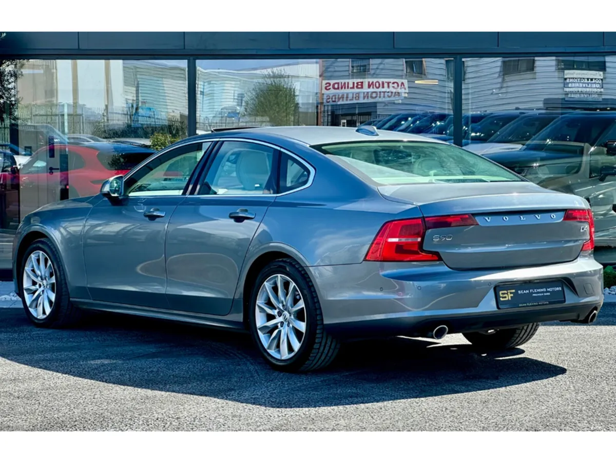 Volvo S90 D4 MOMENTUM AT 4DR AUTO - Image 4