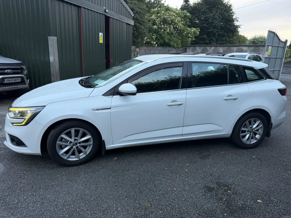 Renault Megane 2017 - Image 5