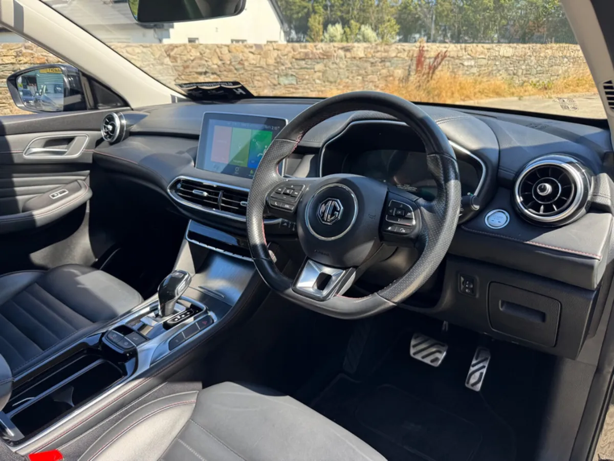 MG HS EXCLUSIVE PHEV AUTO - Image 6