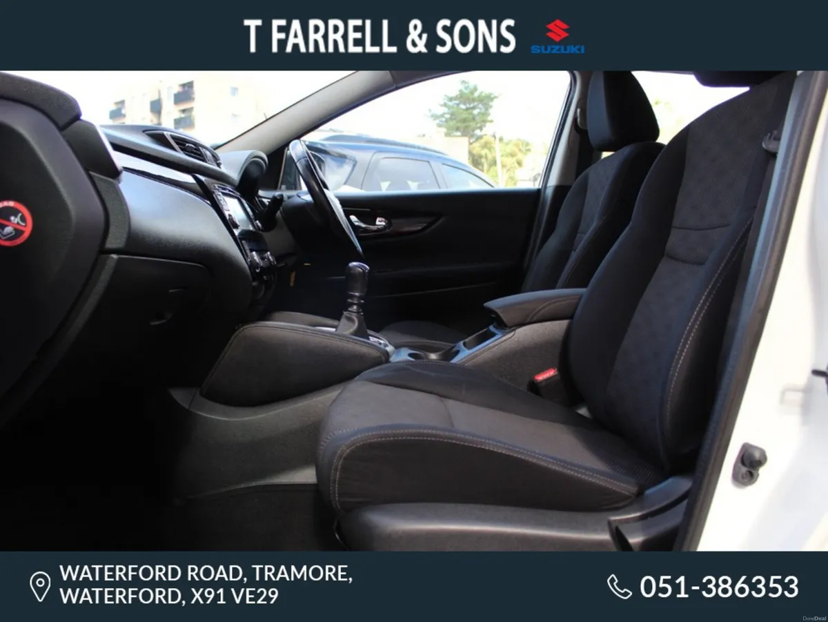 Nissan Qashqai 1.2 SV CONNECT 4DR - Image 6