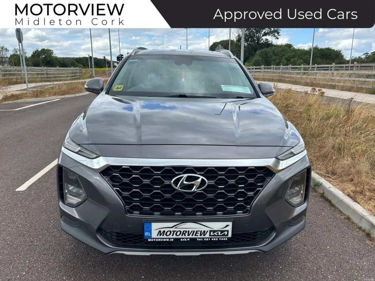 Hyundai Santa Fe 4WD Executive Plus 5DR - Image 4