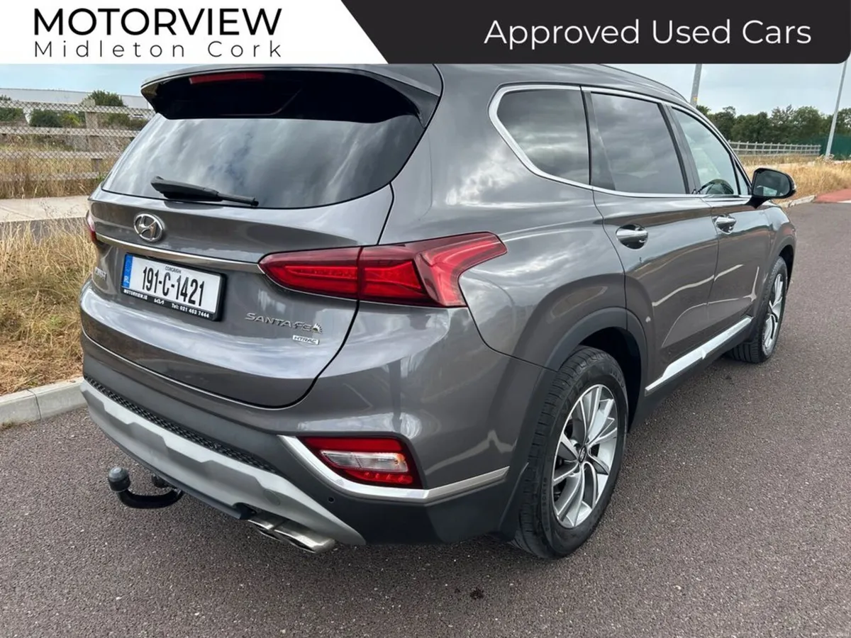 Hyundai Santa Fe 4WD Executive Plus 5DR - Image 6