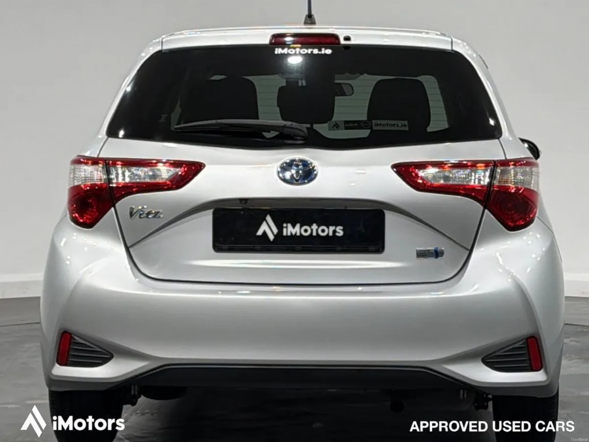 Toyota Yaris VITZ HYBRID AUTOMATIC - Image 4