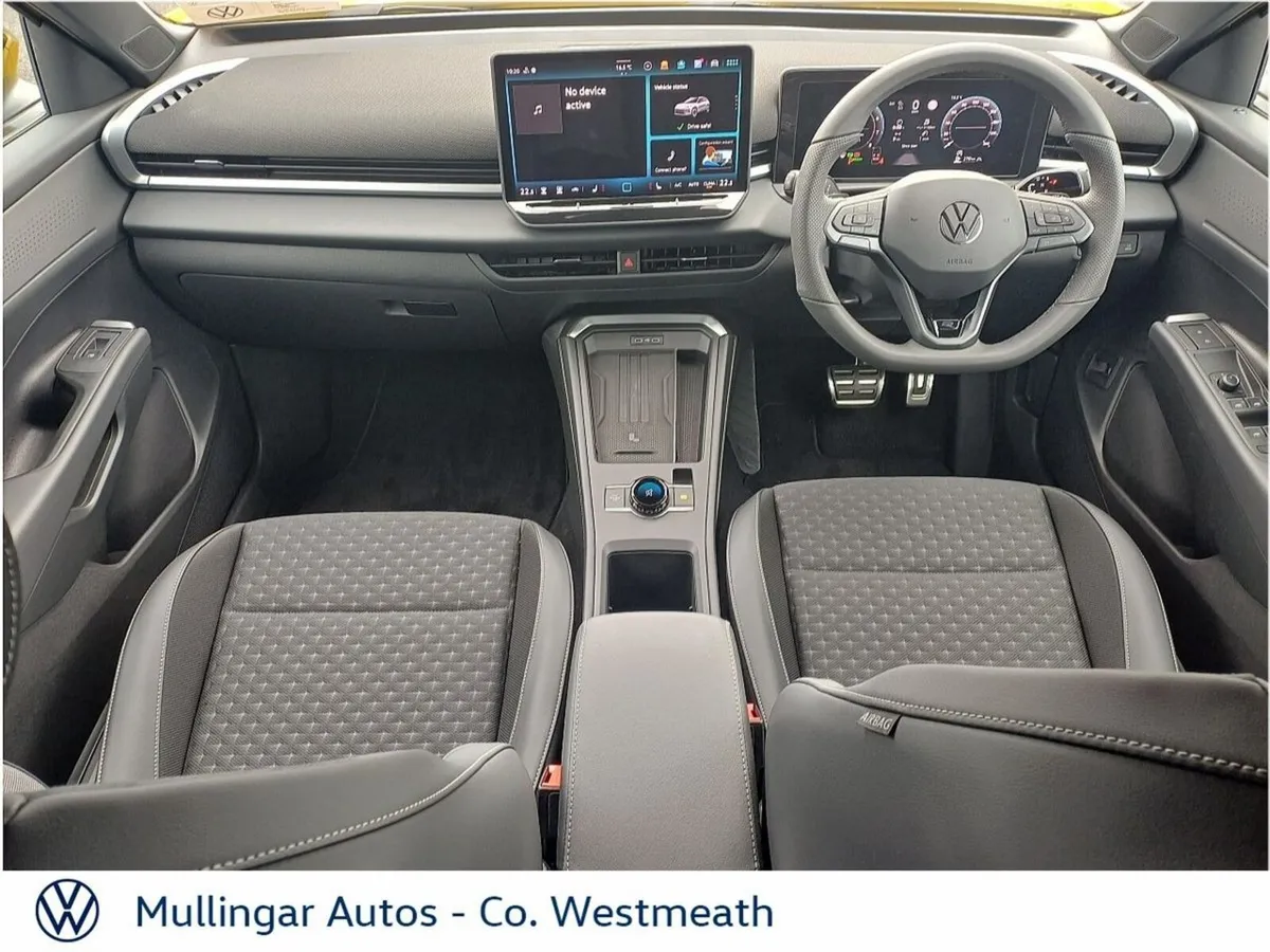 Volkswagen T-Roc R-LINE 1.5TSI 150HP MHEV - Image 2