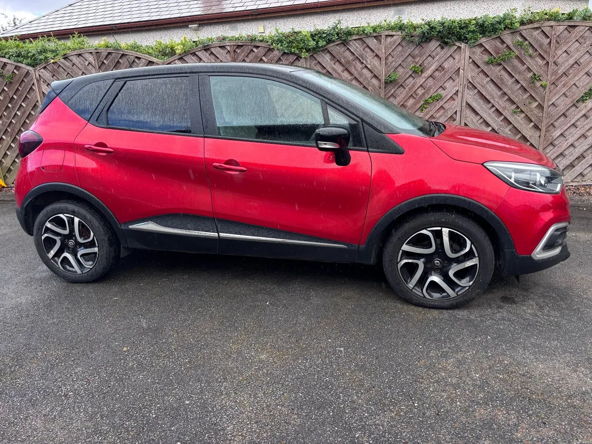 Car - Image 4