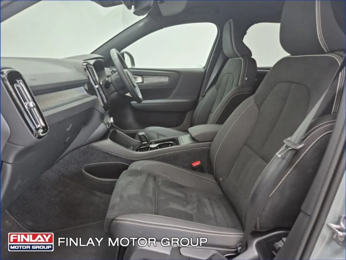 Volvo EX40 Black Edition Plus Single Motor 69KW - Image 4