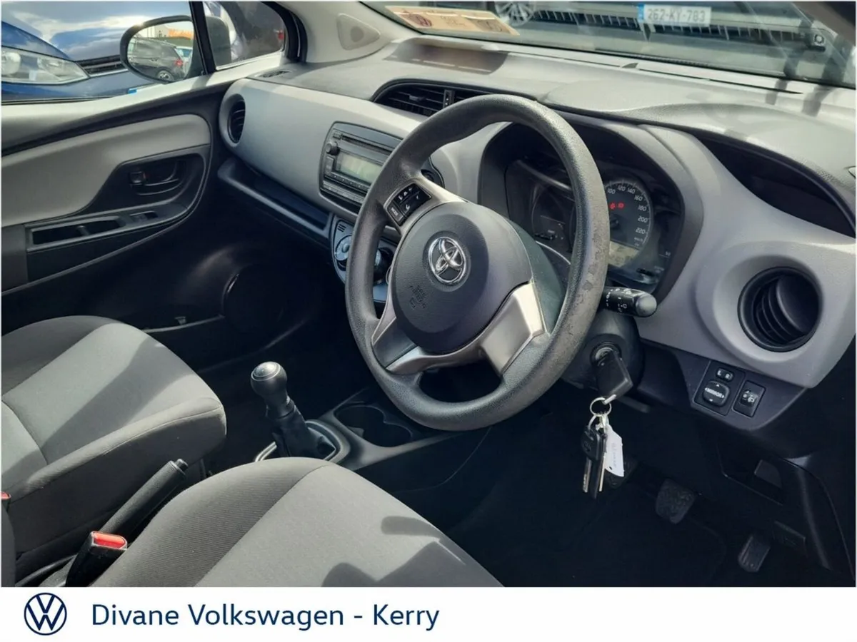 Toyota Yaris TERRA 1.0 PETROL - Image 2