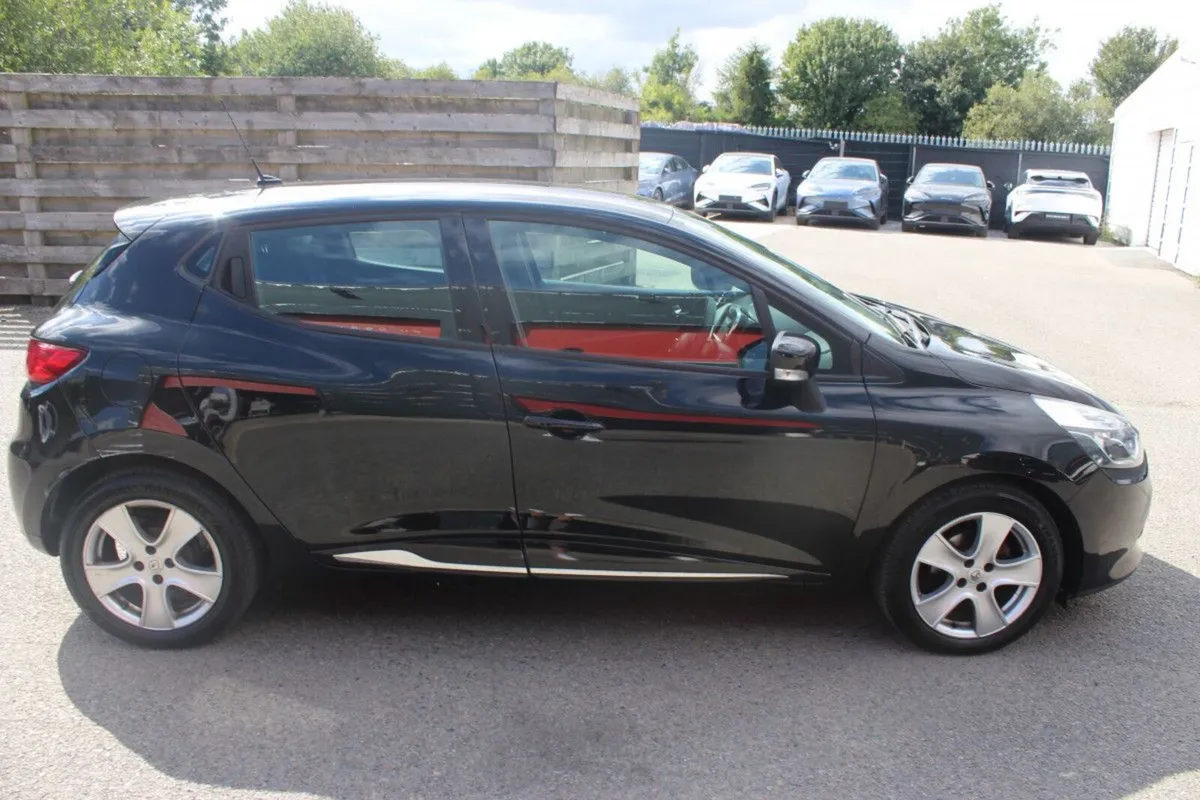 Renault Clio 1.2 16V 75 DYNAMIQUE NAV - TENDER 32 - Image 2
