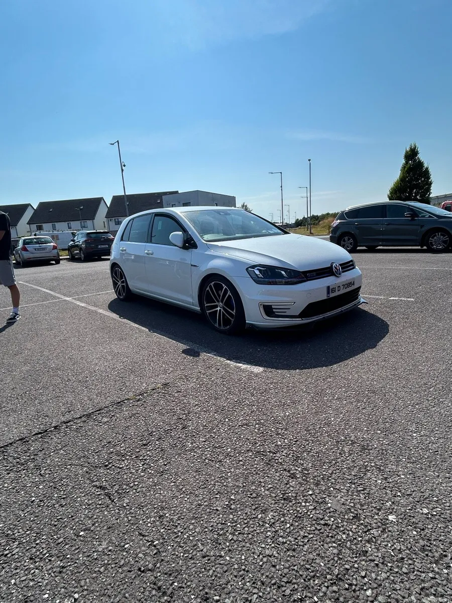 Golf GTE - 280bhp low kms - Image 1