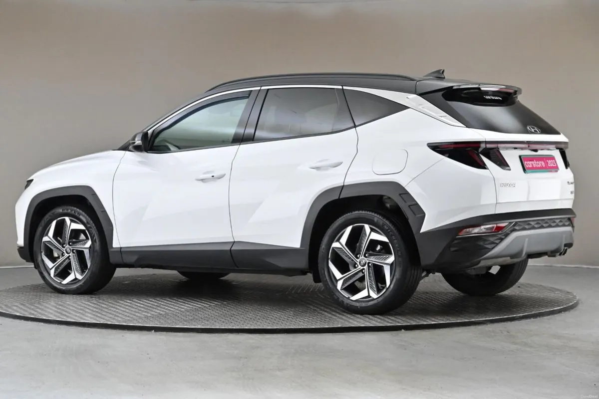 Hyundai Tucson 2WD Executive Plus HEV STG Auto - Image 5