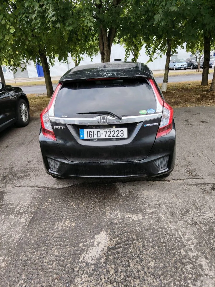 Honda fit hybird - Image 2