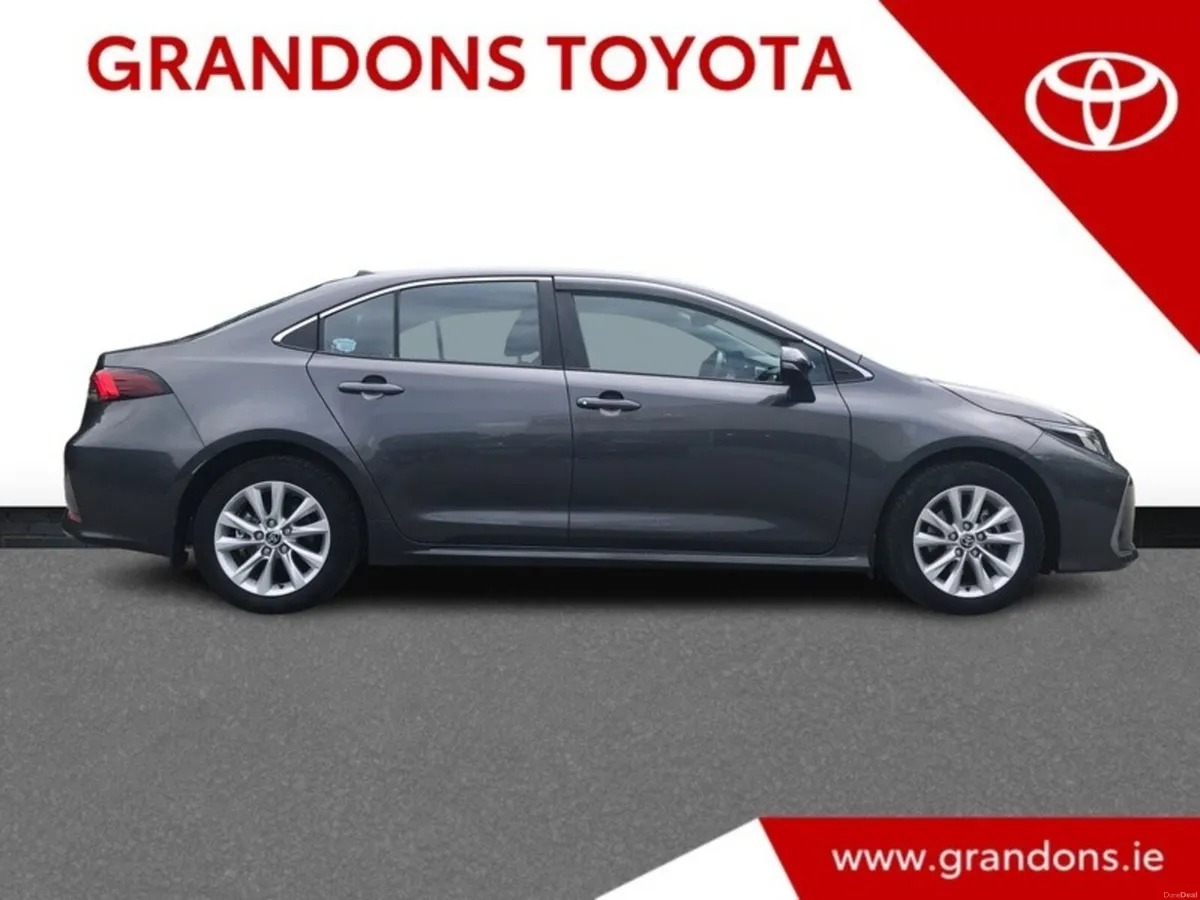Toyota Corolla LUNA SALOON - GRANDONS - Image 3