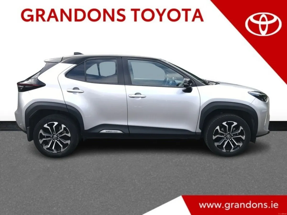Toyota Yaris Cross LUNA SPORT - GRANDONS - Image 3