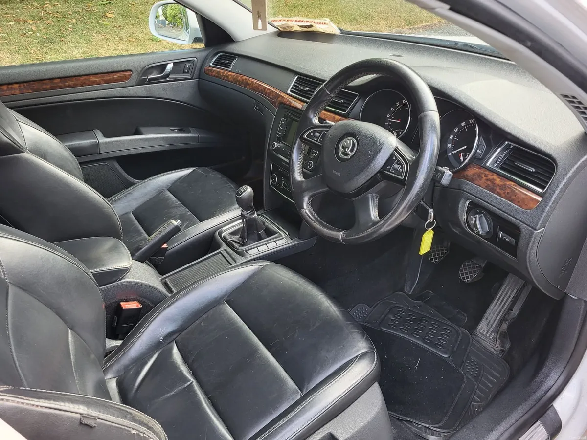 Skoda Superb 2015 NEW NCT TEST - Image 4