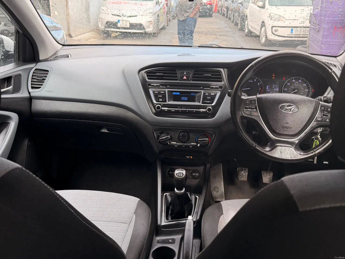 Hyundai i20 205 1.2 Petrol - Image 6