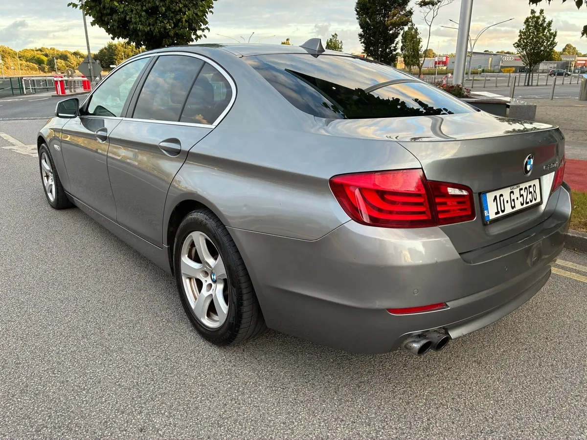 BMW 520d 2010 Automatic - Image 4