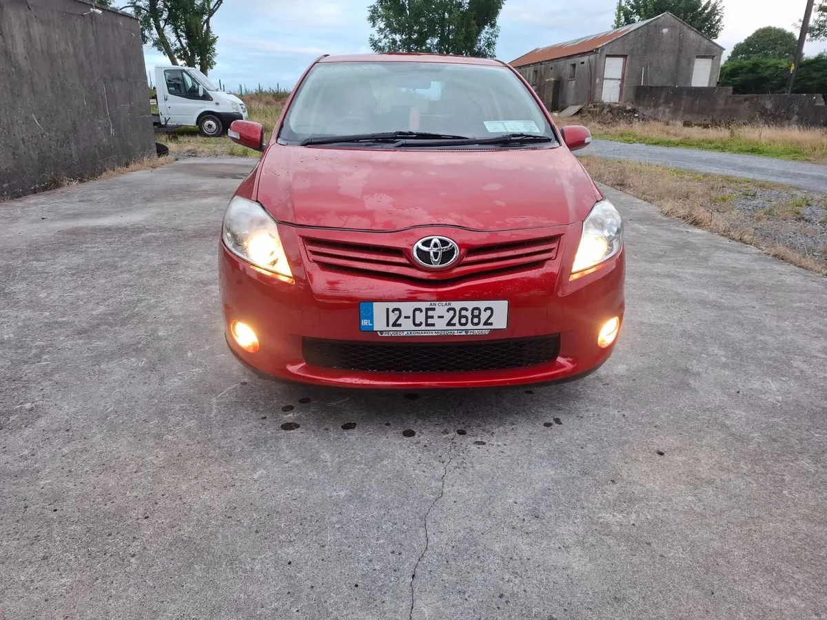 Toyota Auris 2012 - Image 6