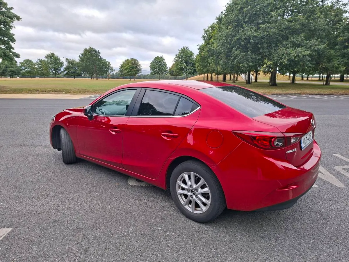 2017 Mazda 3 Executive 1.5 Diesel - Image 3