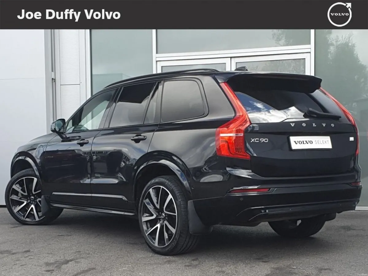 Volvo XC90 T8 PHEV 455hp Plus (Dark Theme) - Image 2