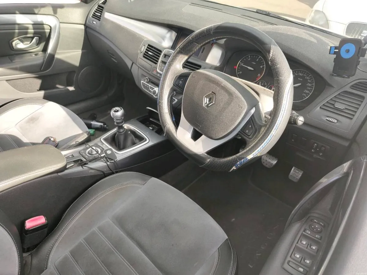 2010 Renault Laguna 1.5 dCi - Image 2