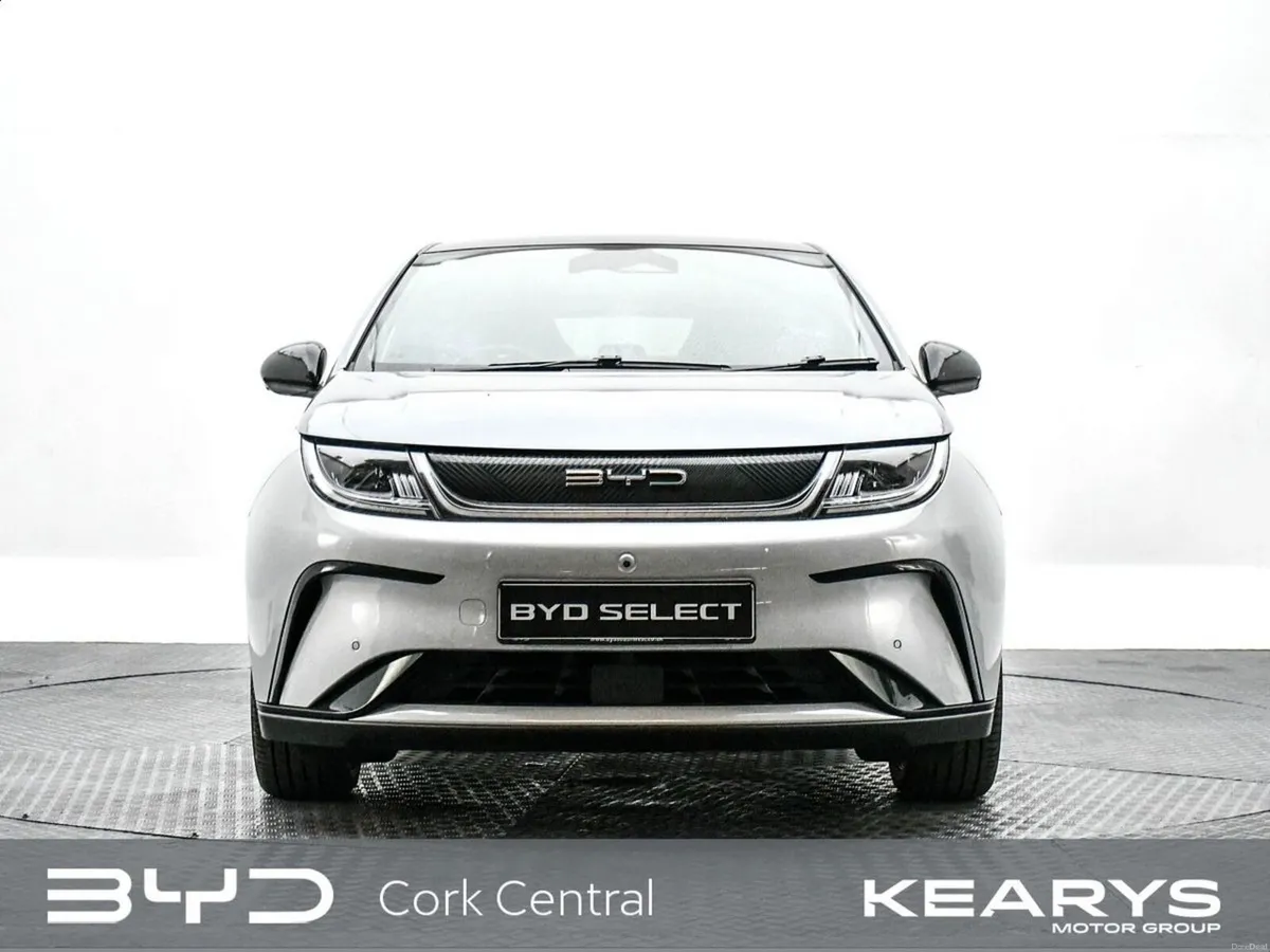 BYD DOLPHIN Design 204 Electric 60.48kWh 2TONE - Image 4
