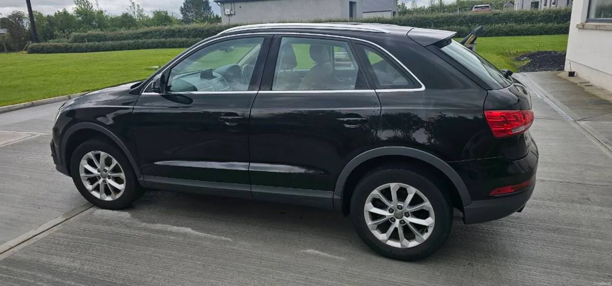 Audi Q3 - Image 3