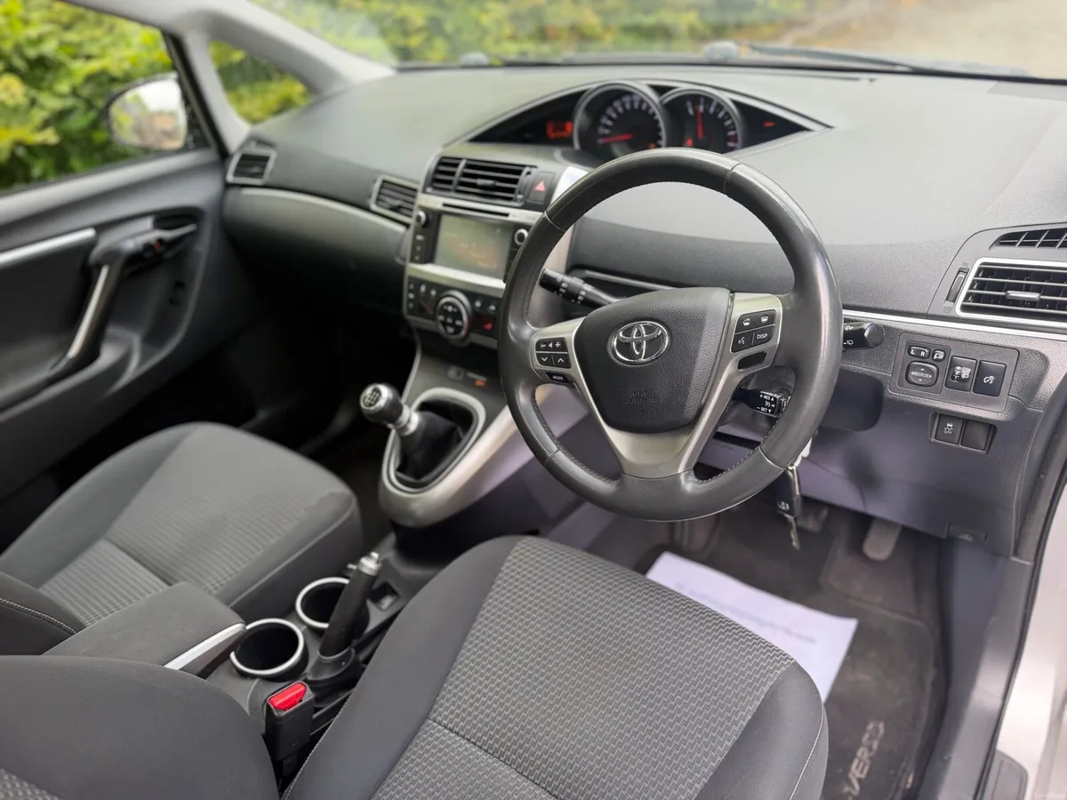 Toyota verso - Image 5