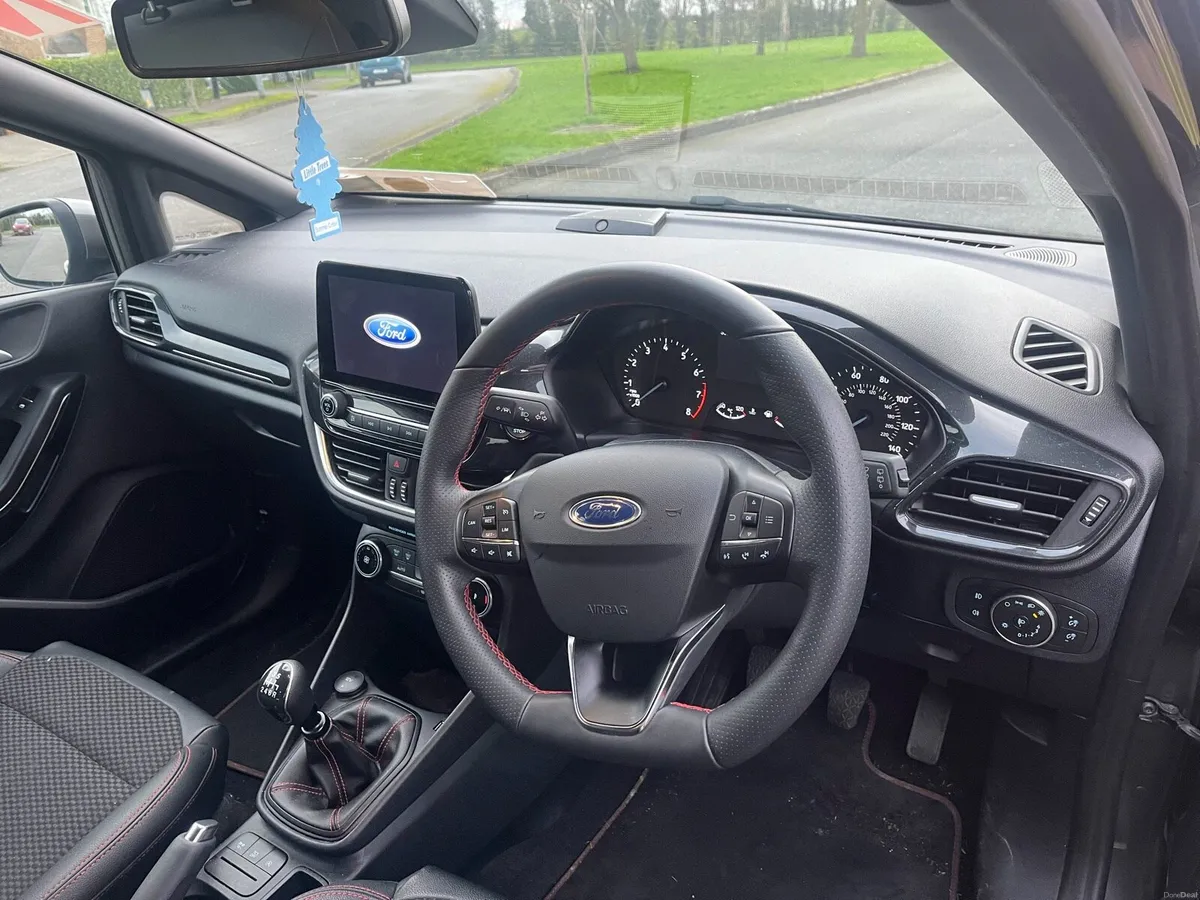 Ford fiesta ST X line - Image 5