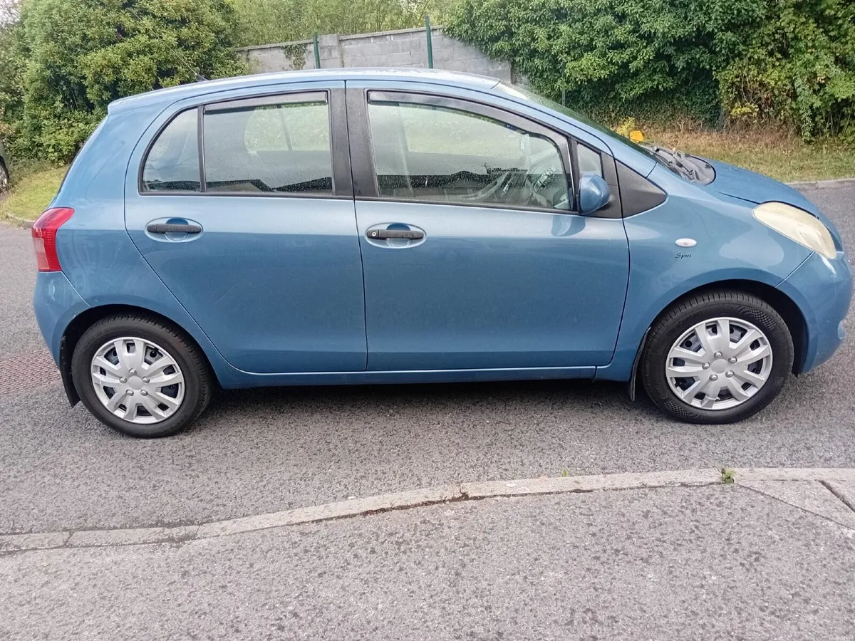 Toyota Yaris 2007 - Image 2