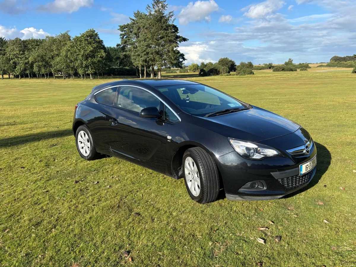 Opel Astra GTC SRI - Image 5