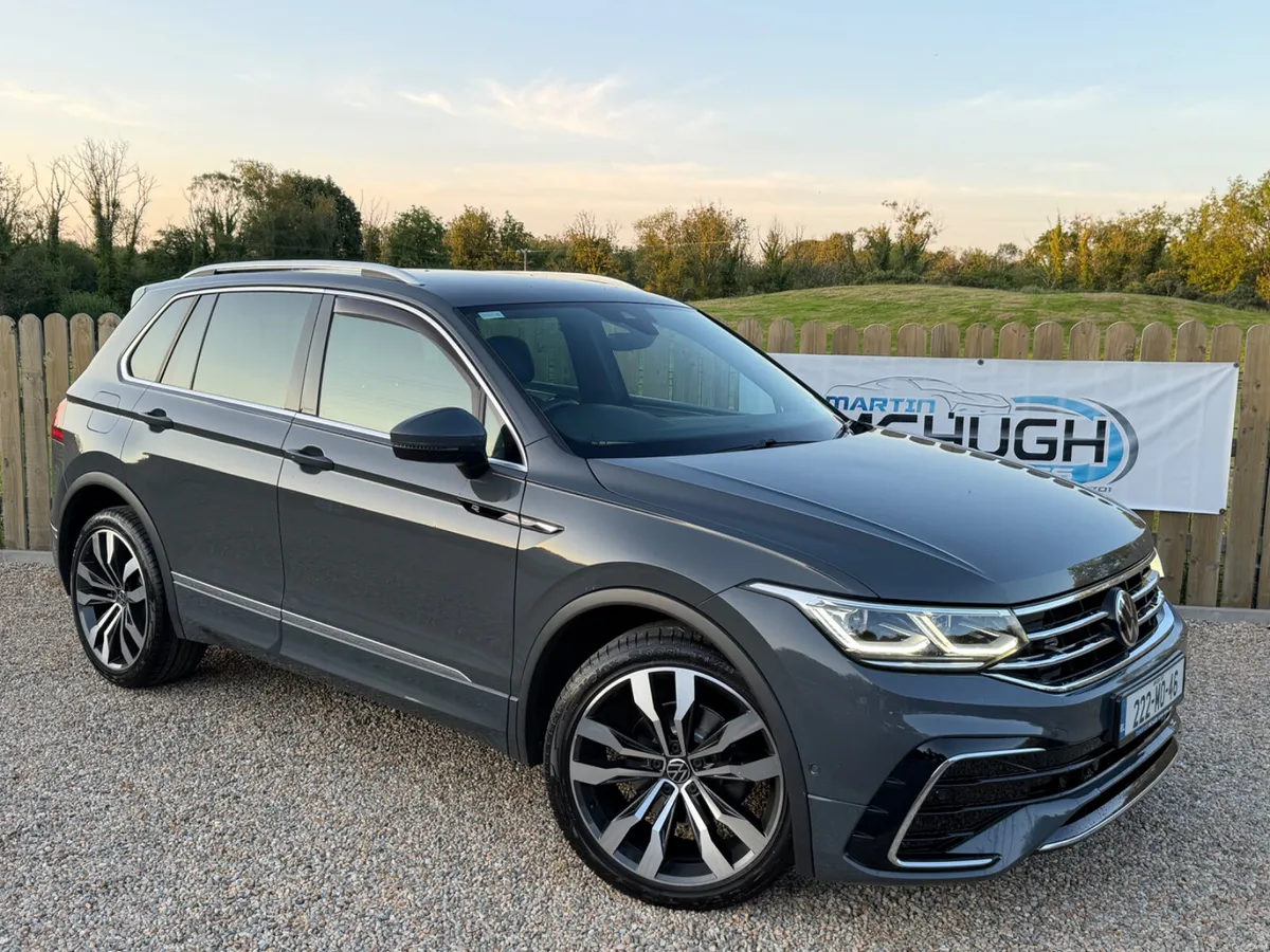 2022 Volkswagen Tiguan R Line - Image 6