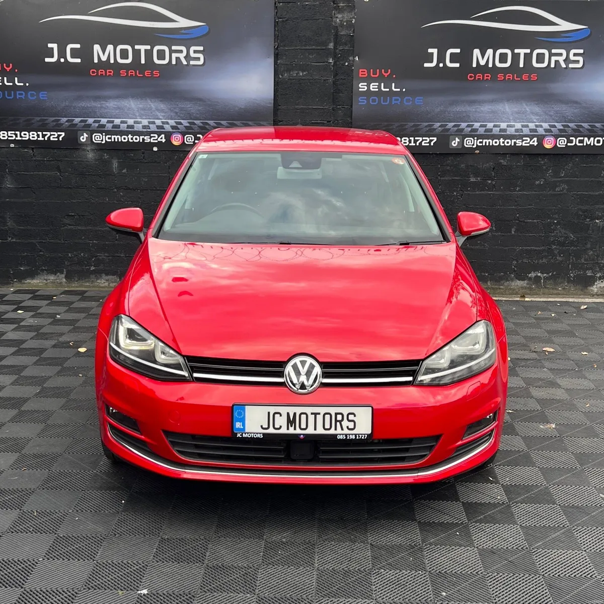 2015 VW Golf Highline 1.4 Automatic - Image 2