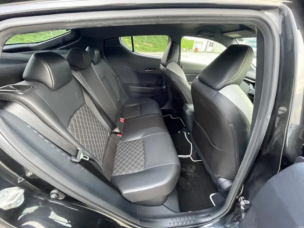 Toyota C-HR G Mode Nero - Image 5