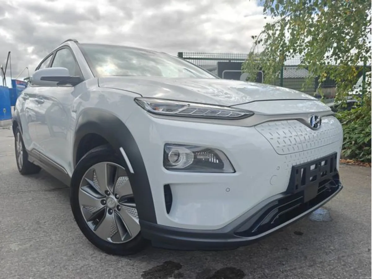 Hyundai KONA PREMIUM SE - Image 1