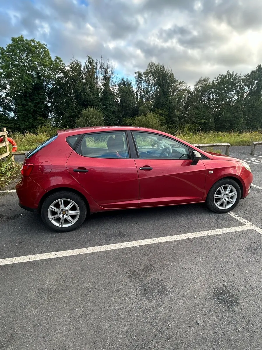 Car - Image 3