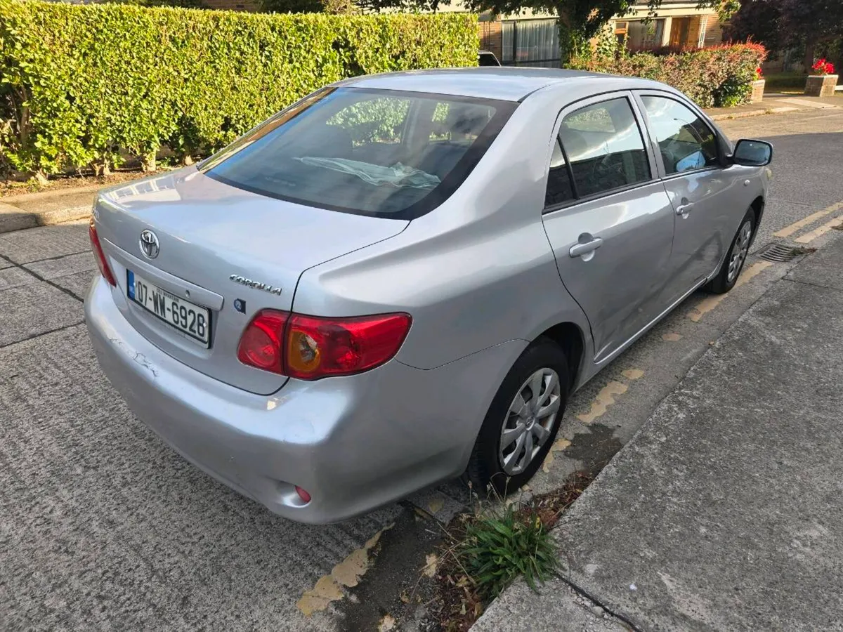 Toyota corolla - Image 1