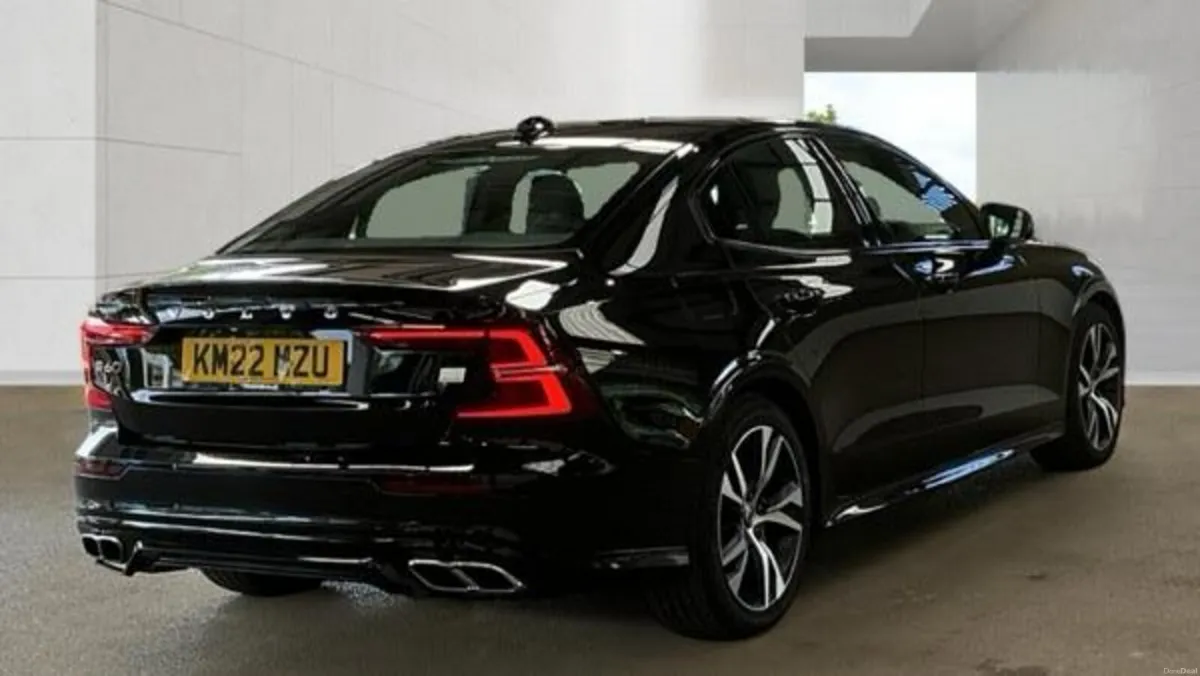 2022 VOLVO S60 T8 PHEV AWD  R DESIGN - Image 1