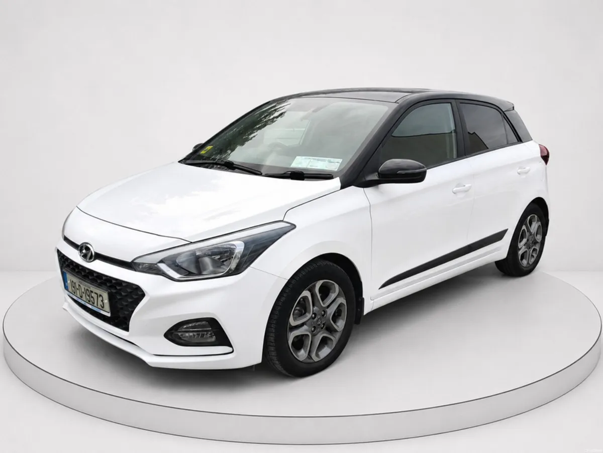 Hyundai i20 DELUXE AUTOMATIC - Image 4