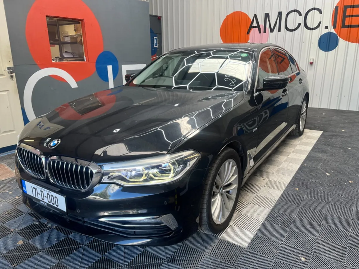BMW 5-Series 2017 BMW 523D AUTOMATIC LUXURY / CRUI - Image 6