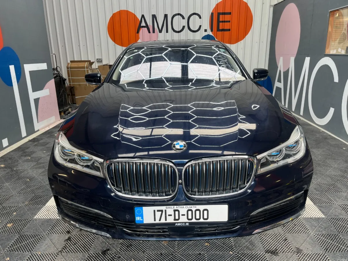 BMW 7-Series 2017 BMW 740E IPERFORMANCE EXECUTIVE - Image 2