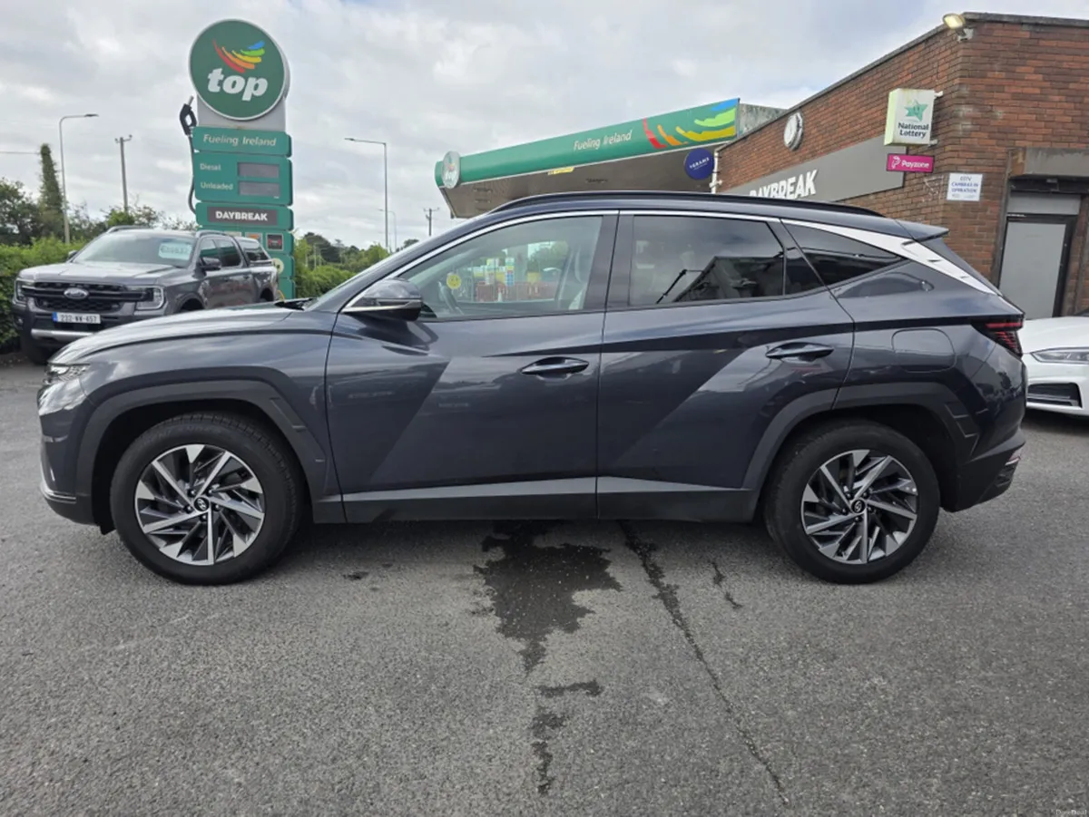 Hyundai Tucson IX35 EXECUTIVE PLUS 5DR DIESEL - Image 6