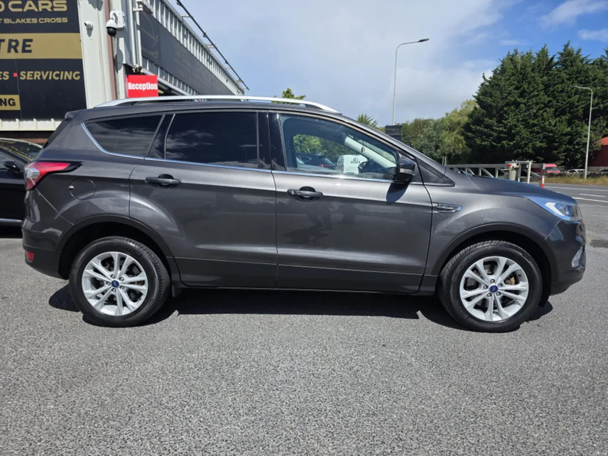 Ford Kuga 1.5 TDCI TITANIUM 120PS 2 2WD 5DR - Image 4