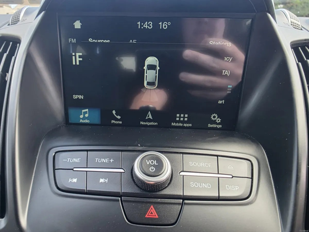 Ford Kuga 1.5 TDCI TITANIUM 120PS 2 2WD 5DR - Image 2
