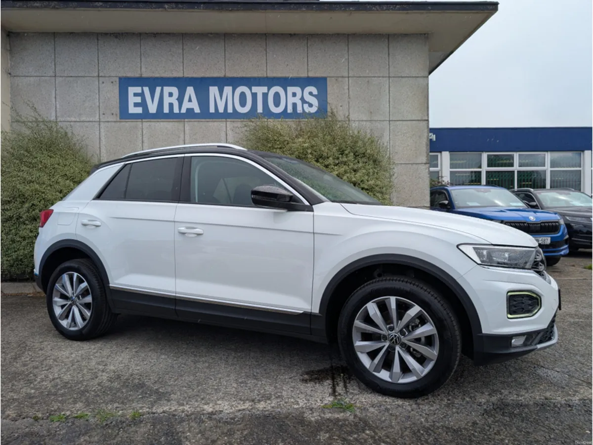 Volkswagen T-Roc STYLE DESIGN AUTOMATIC 1.5 PETROL - Image 4