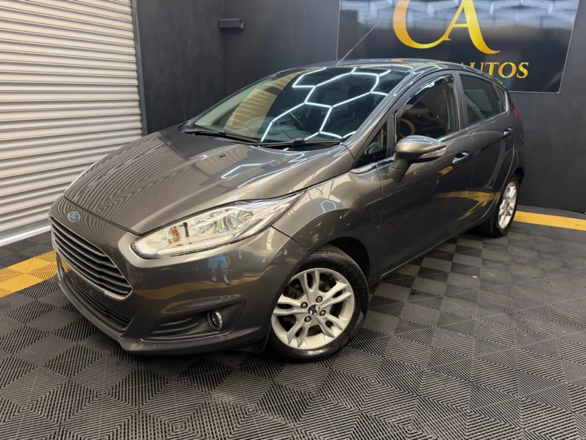Ford Fiesta ZETEC - Image 5