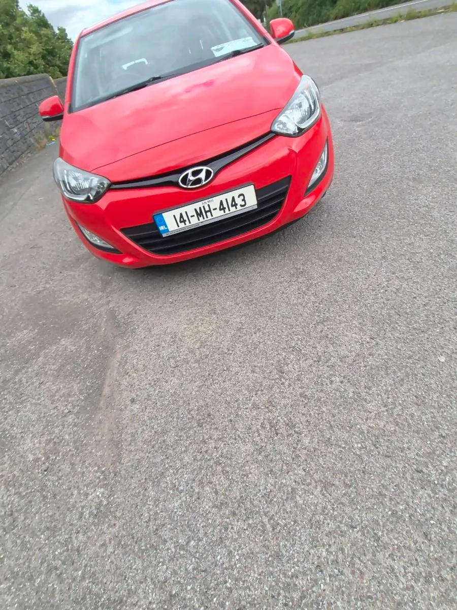 2014 hyundai i20 - Image 4