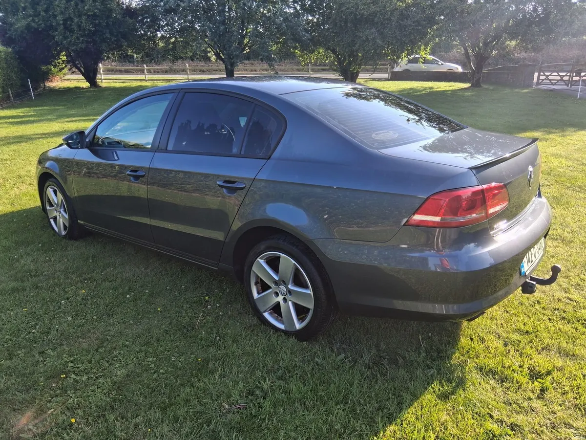 Volkswagen Passat 2014 - Image 5