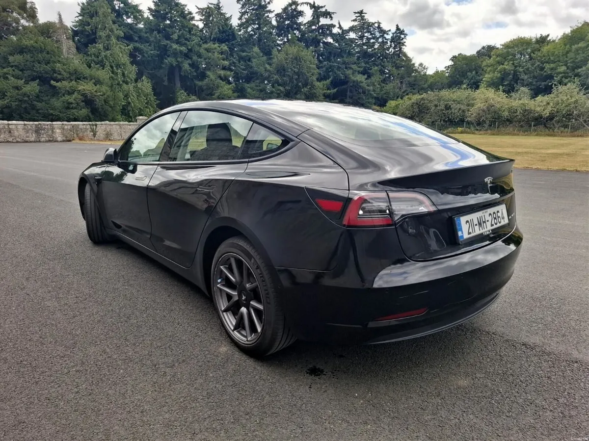 Tesla 3 2021 AWD Long Range Enhanced Auto pilot - Image 5