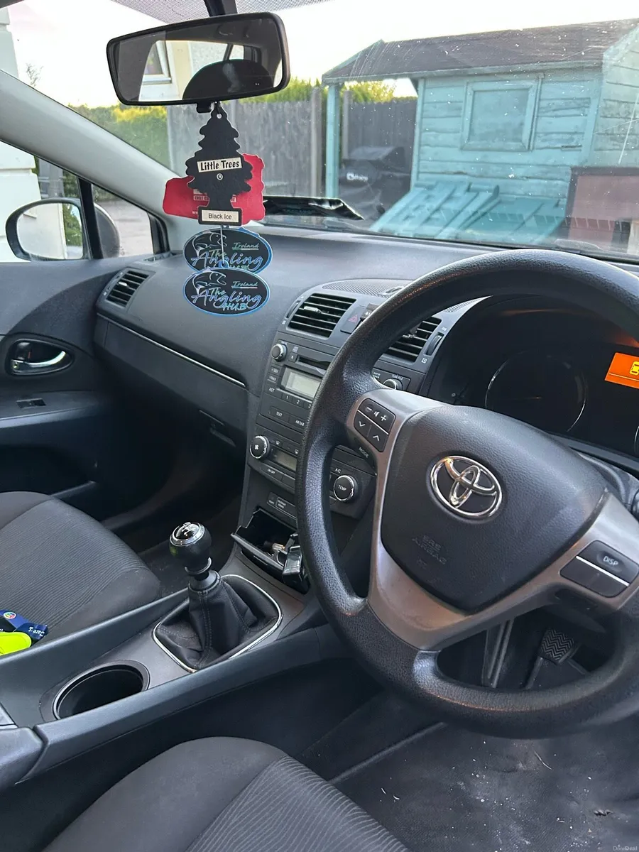 T27 Avensis estate low mileage-Fresh NCT - Image 3